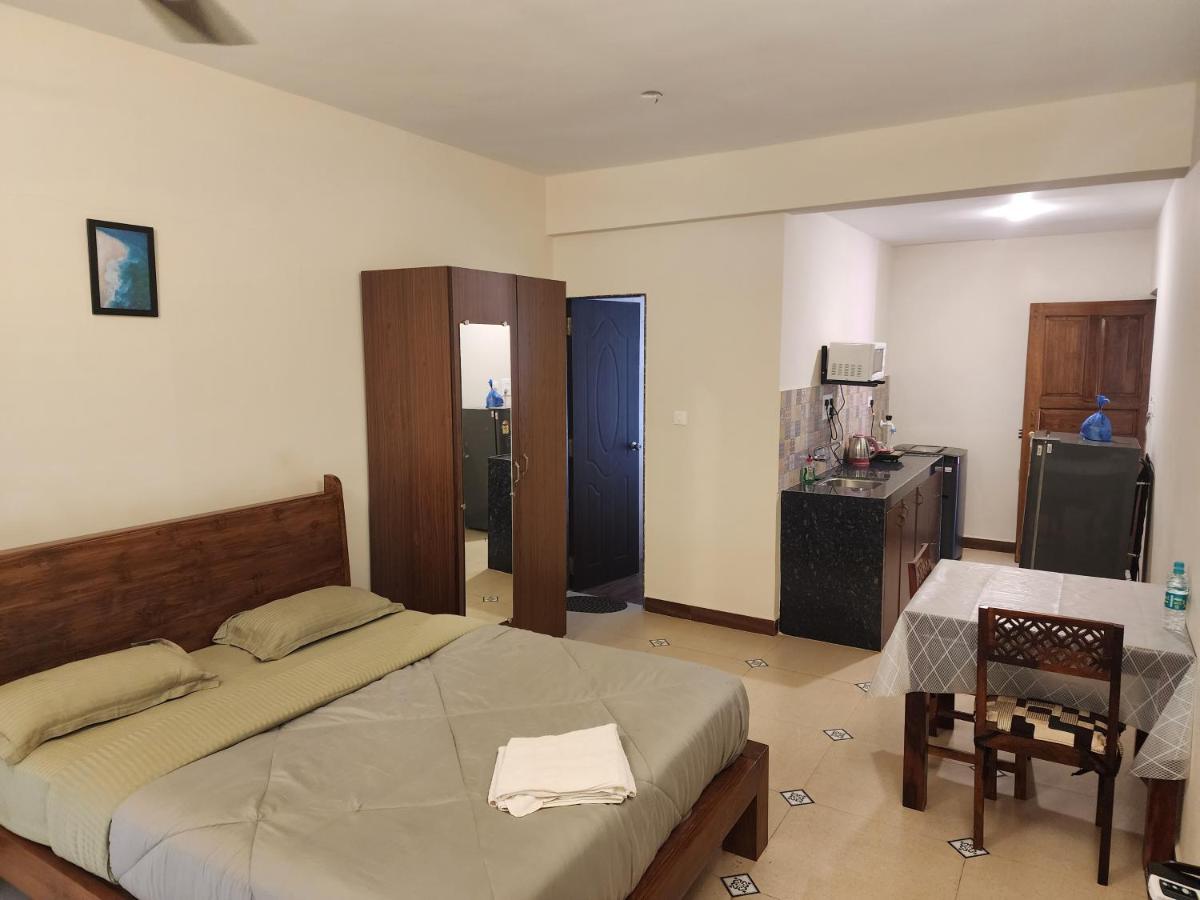 Coastal Suites Apart-Hotel Colva Esterno foto