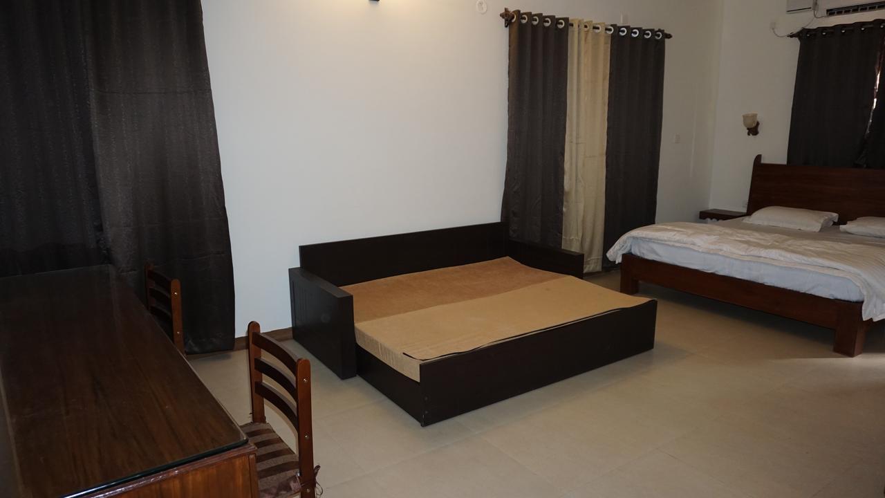 Coastal Suites Apart-Hotel Colva Esterno foto
