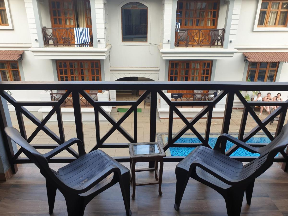 Coastal Suites Apart-Hotel Colva Esterno foto